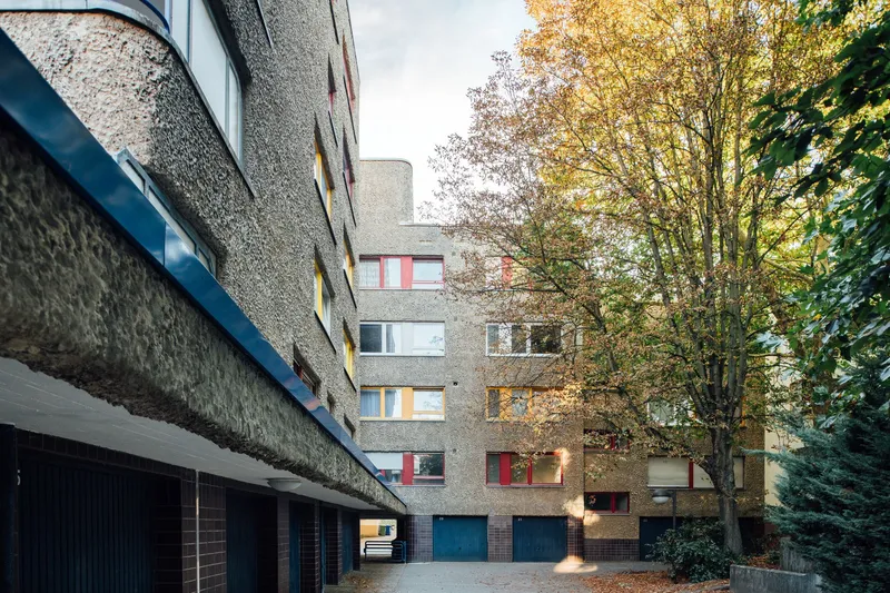3-Zimmer-Wohnung mit großem Balkon in Buckow zu vermieten! — photo 1